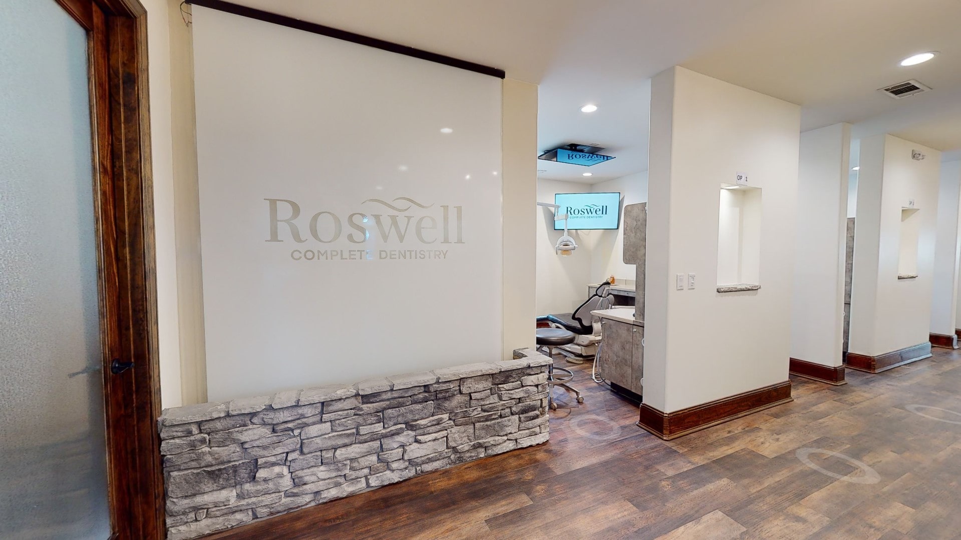 Dental office interior Roswell Complete Dentistry clinic room